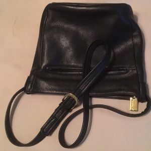 Tignanello all leather purse great condition